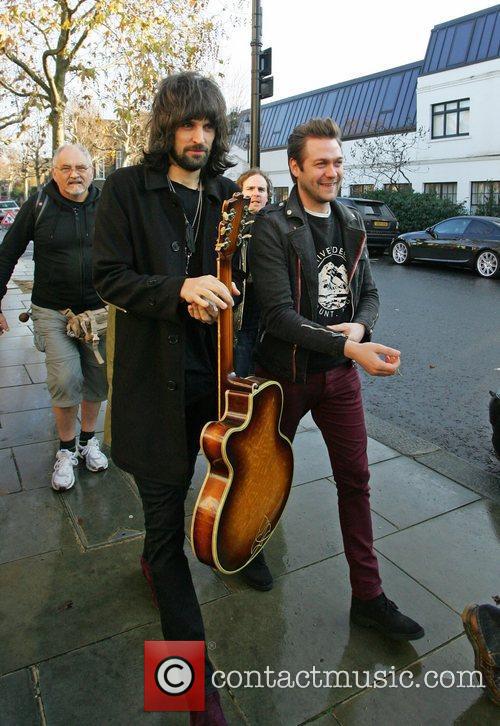 Tom Meighan and Kasabian 1