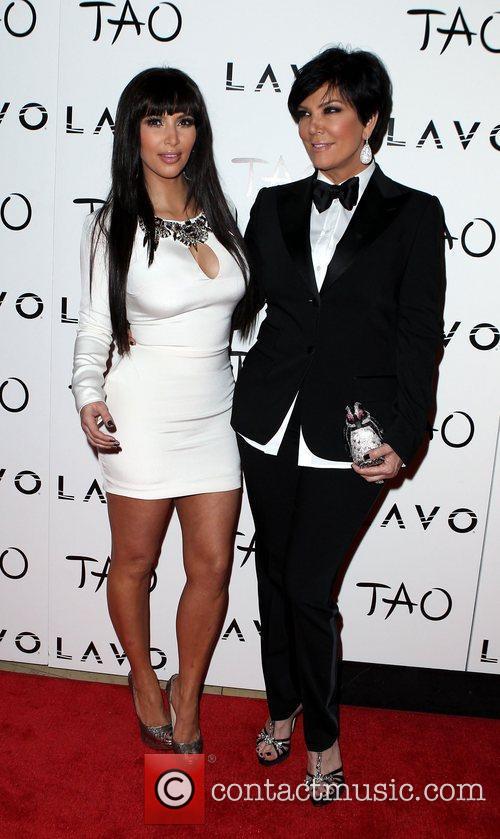 Kim Kardashian - New Year's Eve Party at Tao Night Club at the Venetian ...