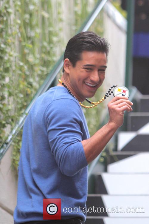 Mario Lopez to be father again