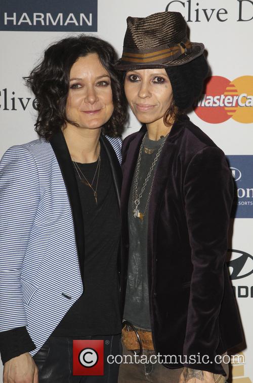 Sara Gilbert Linda Perry