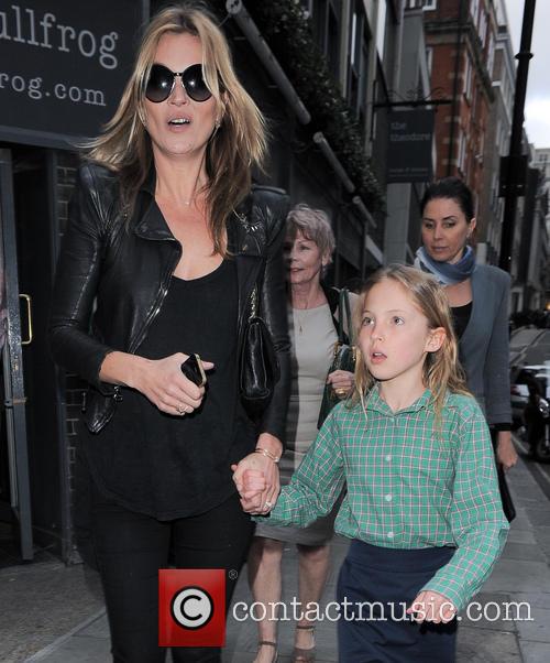 Kate Moss - Kate Moss and daughter Lila Grace Moss at a gallery | 17 ...