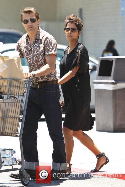 Olivier Martinez, Halle Berry, Bristol Farms