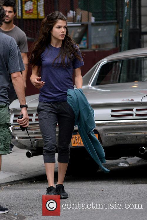 Marie Avgeropoulos - Filming of action movie Tracers | 22 Pictures ...
