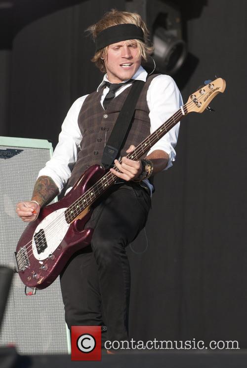 Dougie Poynter and Mcfly 1