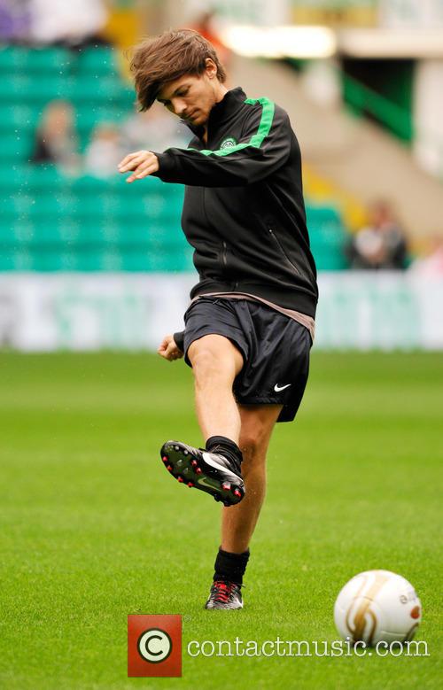 Louis Tomlinson Football