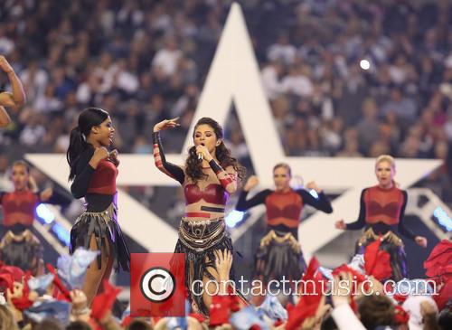 Selena Gomez, NFL Football Game