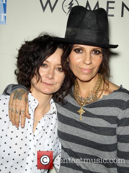 Sara Gilbert and Linda Perry