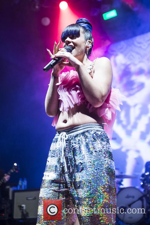 Lily Allen Performing