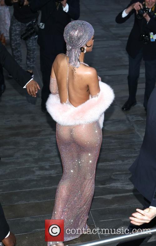 Cfda awards rihanna 2022-adult videos