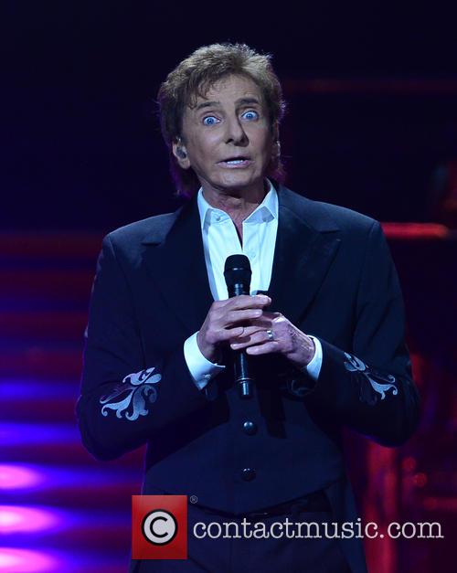 Barry Manilow - Barry Manilow's 'One Last Time' tour at the BB&T Center ...