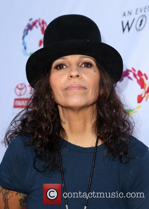 Linda Perry 1