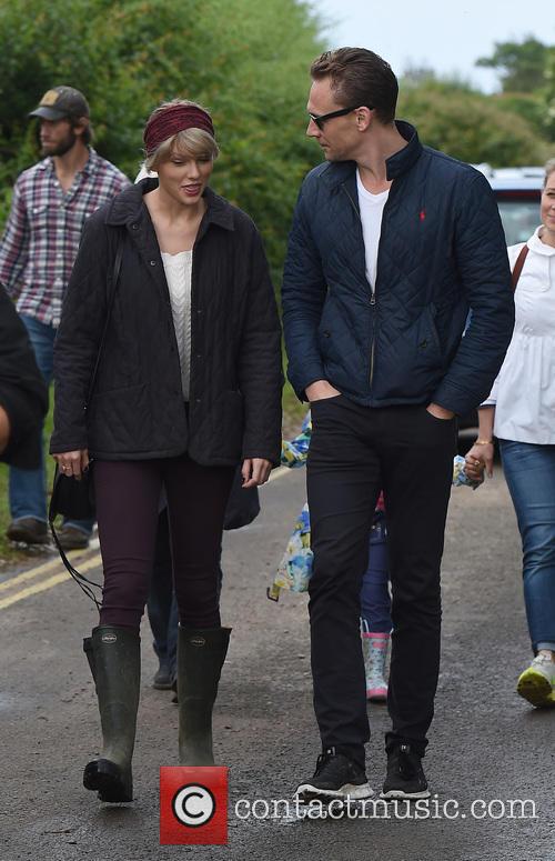 Taylor Swift and Tom Hiddleston