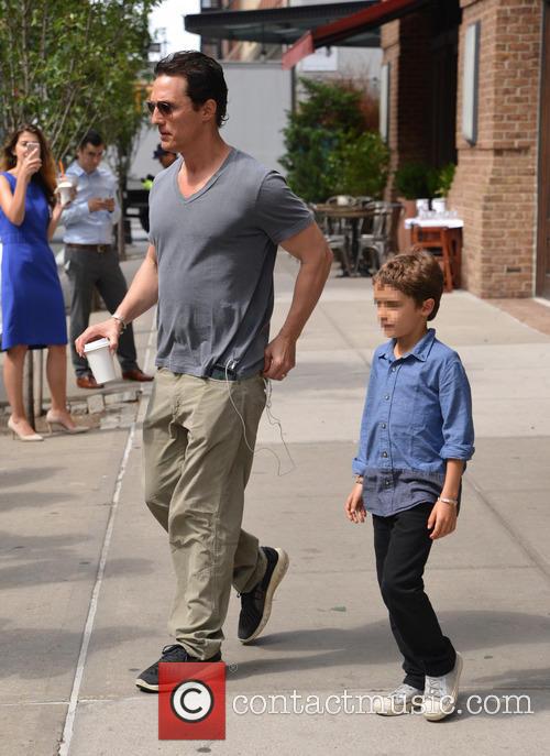 Matthew Mcconaughey and Levi Alves Mcconaughey 5