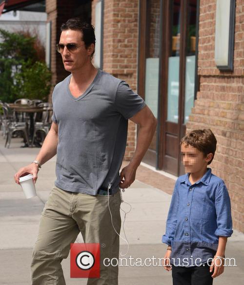 Matthew Mcconaughey and Levi Alves Mcconaughey 8