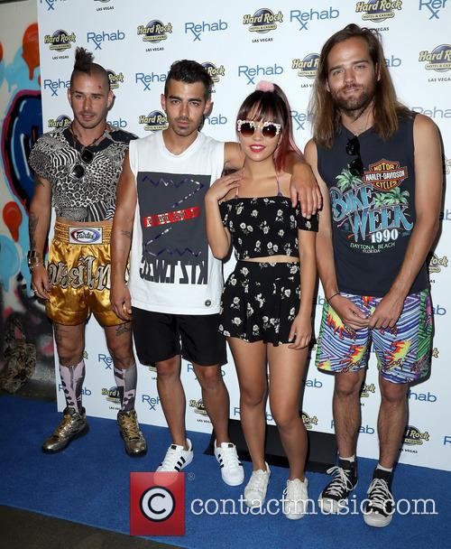 Dnce, Joe Jonas, Jack Lawless, Cole Whittle and Jinjoo Lee 4