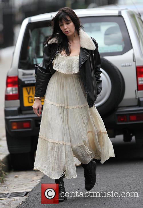 Daisy Lowe 6