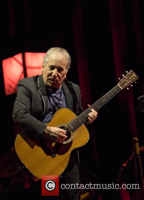 Paul Simon performing live