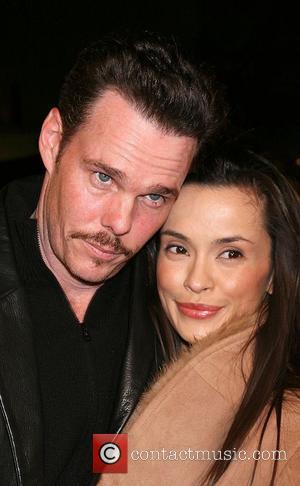 Kevin Dillon and Wife Cloverfield Premiere held at Paramount Pictures Lot - Arrivals Los Angeles, California - 16.01.08.