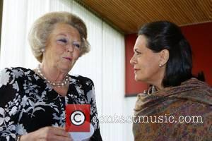Queen Beatrix Abdicates, Live! Handing Over Of The Dutch Throne Streamed Live Across The Globe On YouTube