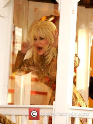 Dolly Parton, Macy's