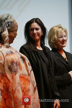 Della Reese, Julie Taymor and Jane Curtin National Museum of Women in the Arts honors five women at 'Legacies of...
