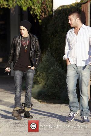 Samantha Ronson leaving Andy Lecompte salon in a new car with Lindsay Lohan Los Angeles, California - 12.03.09