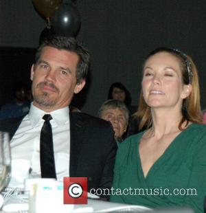 Josh Brolin and Diane Lane