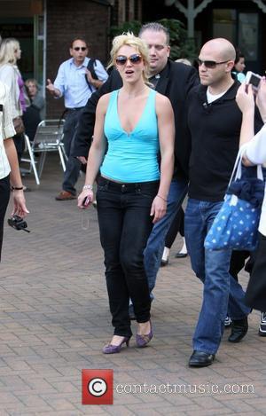 Britney Spears visits London Zoo with her children London, England - 16.06.09