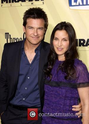 Jason Bateman and his wife Amanda Anka The premiere of 'Extract' held at the ArcLight Theater - Arrivals Los Angeles,...