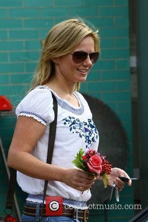 Geri Halliwell hits the sales while shopping with friends before visiting a waxing clinic London, England - 03.08.09