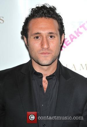 Antony Costa and Women