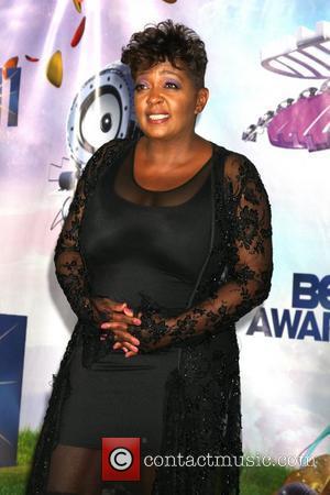 Anita Baker Calls Cops Over Alleged Trespasser