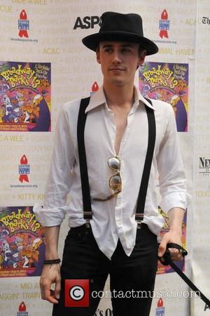 Reeve Carney