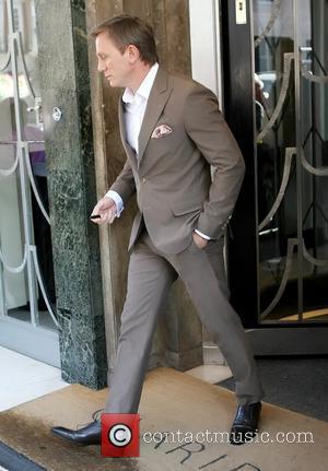Daniel Craig outside Claridges Hotel ahead of the film premiere for 'Cowboys & Aliens' London, England - 11.08.11