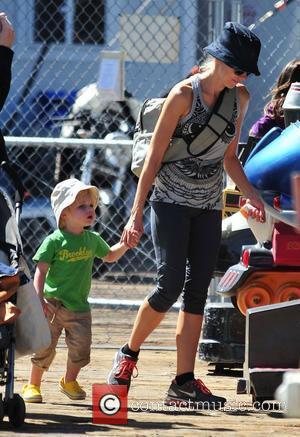 Naomi Watts enjoys a family day out near the Pacific Ocean with her sons and boyfriend Santa Monica, California -...