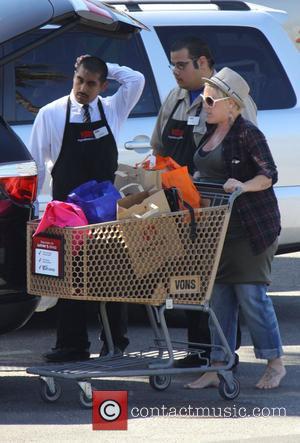 Pink aka Alecia Moore shopping barefoot in the easter sale at Vons Grocery store in Malibu. Los angeles, California -...