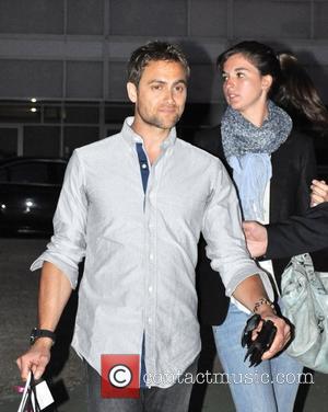 Stuart Townsend leaving french tv show 'Le Grand Journal Paris, France - 18/04/2011