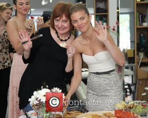 Gavert Atelier salon, AnnaLynne McCord