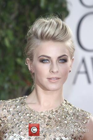 Julianne Hough, Beverly Hilton Hotel