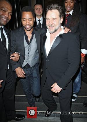 Russell Crowe and Cuba Gooding Junior