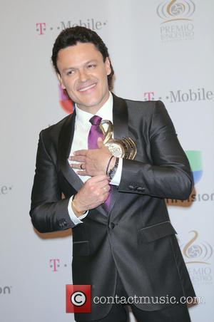 Pedro Fernandez - 25th Anniversary Of Univision's 'Premio Lo Nuestro A La Musica Latina' held at the American Airline arena...