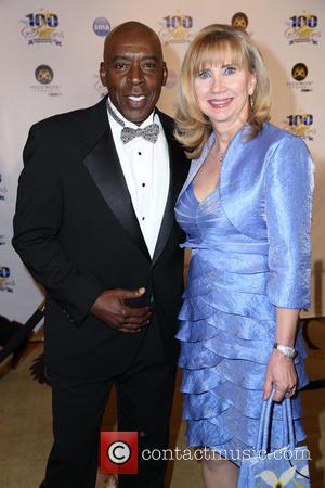 Ernie Hudson and Linda Kingsberg - 23rd Annual Night Of 100 Stars Black Tie Dinner Viewing Gala at the Beverly...