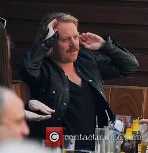 Leigh Francis aka Keith Lemon - Leigh Francis aka Keith Lemon enjoys a few beers with freinds on a sunny...