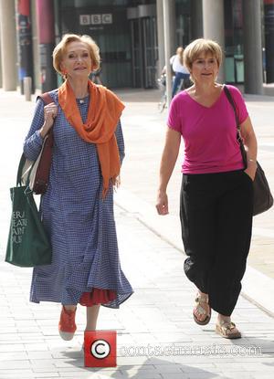 Sian Phillips and Brigit Forsyth