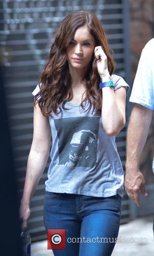 Megan Fox - Filming scenes for the new movie 'Teenage Mutant Ninja Turtles' in New York - New York City,...