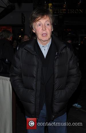 Paul McCartney - McCartney Family Dine Out At La Petite...