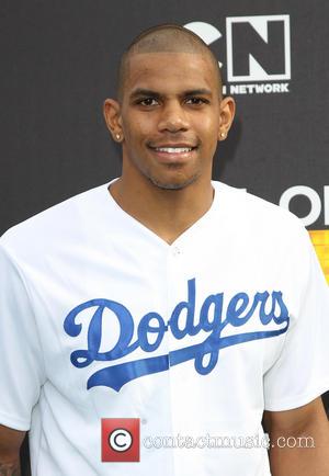 Terrelle Pryor - Cartoon Network's Hall of Game Awards at The Barker Hangar - Arrivals - Los Angeles, California, United...