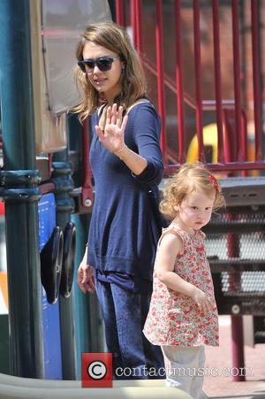 Jessica Alba and Haven Warren - Jessica Alba heads to the park with her family and runs into Jaime king...