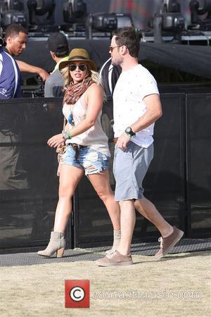 Coachella, MIKE COMRIE, Hilary Duff