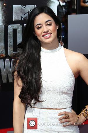 Jeanine Mason To Lead Upcoming 'Roswell' Reboot